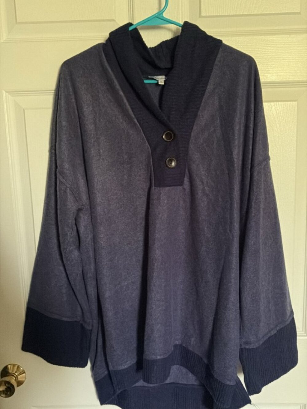 White Birch Soft Cowl Neck Top – Size 1X